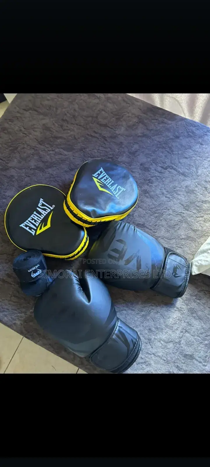 Everlast Boxing Pads