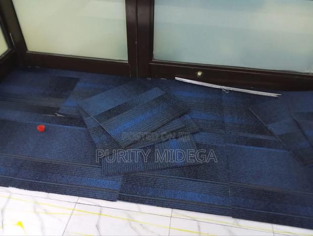 Decorative Blue Carpet Tiles - thumbnail 3