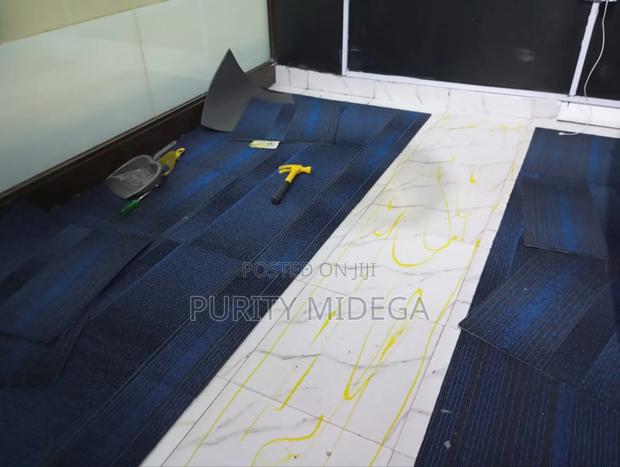 School Office Carpet Tiles - thumbnail 2