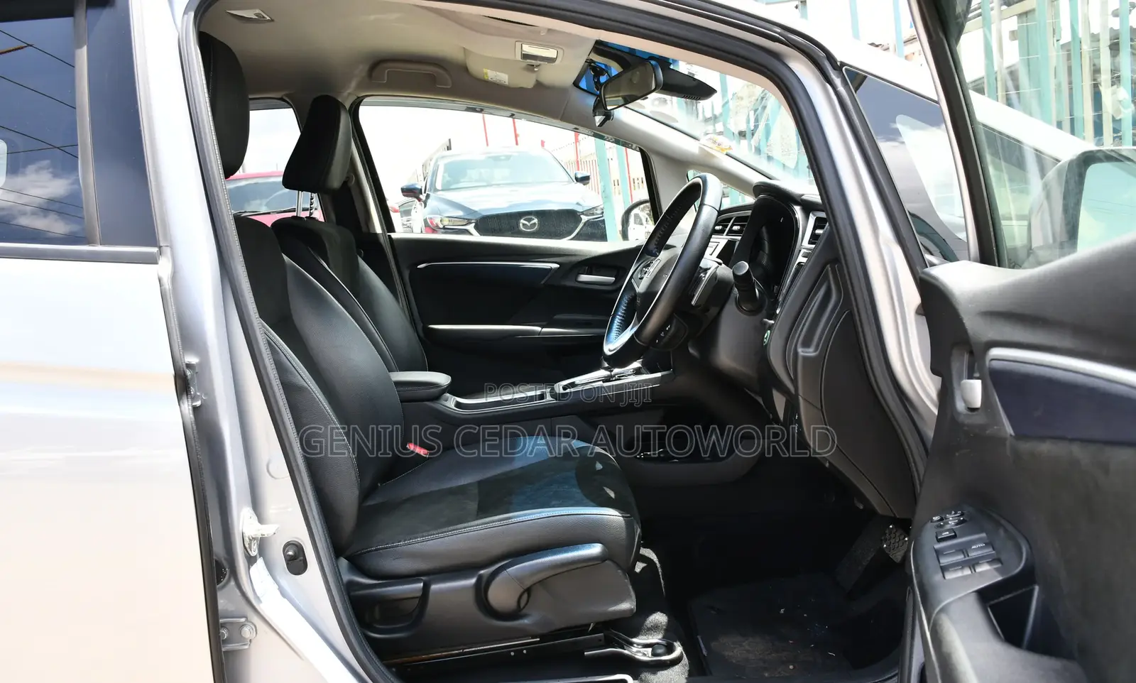 Honda Fit Shuttle 2017 Silver