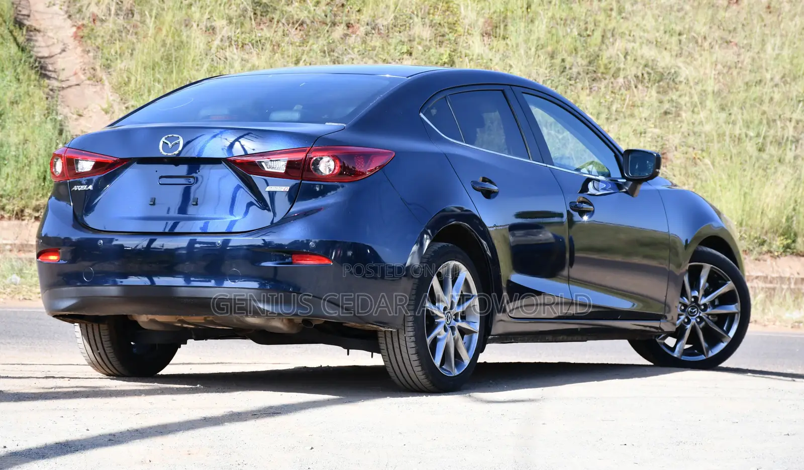 Mazda Axela 2017 Blue