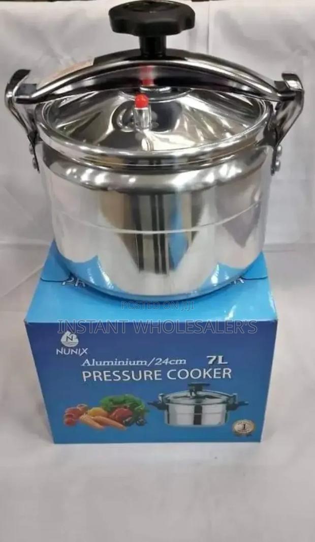 Pressure Cooker 7 Litres