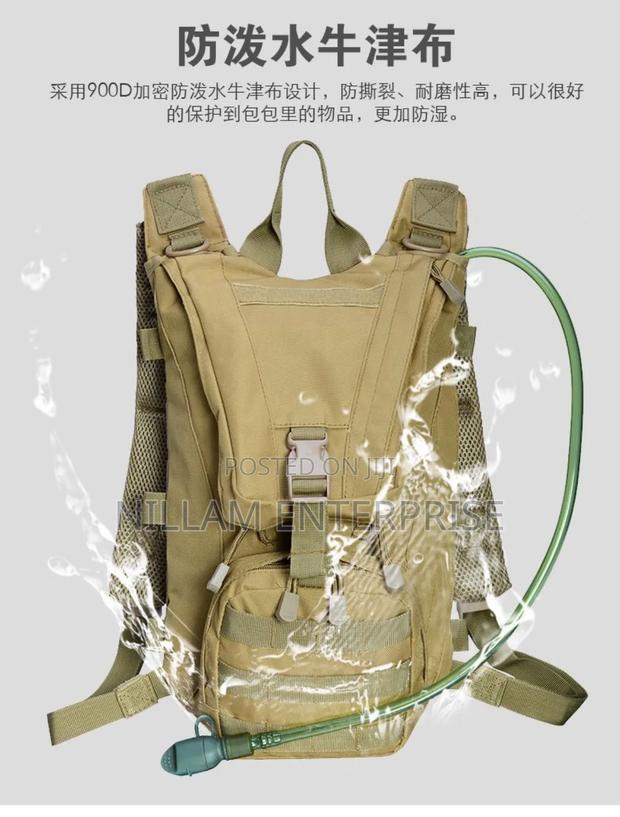 *2 in 1 Hydration Backpack 3litres Insulated Water Bag* - thumbnail 4