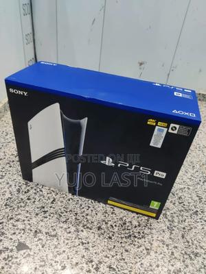 Playstation 5 Pro - thumbnail 2