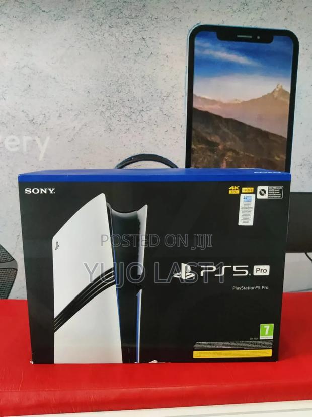 Playstation 5 Pro - thumbnail 4