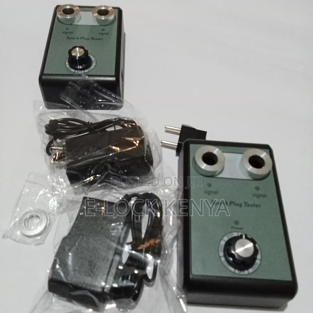 Spark Plug Tester. Voltage Stability - main view