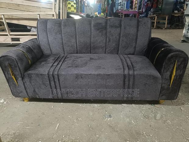 Modern Three Seater - thumbnail 2