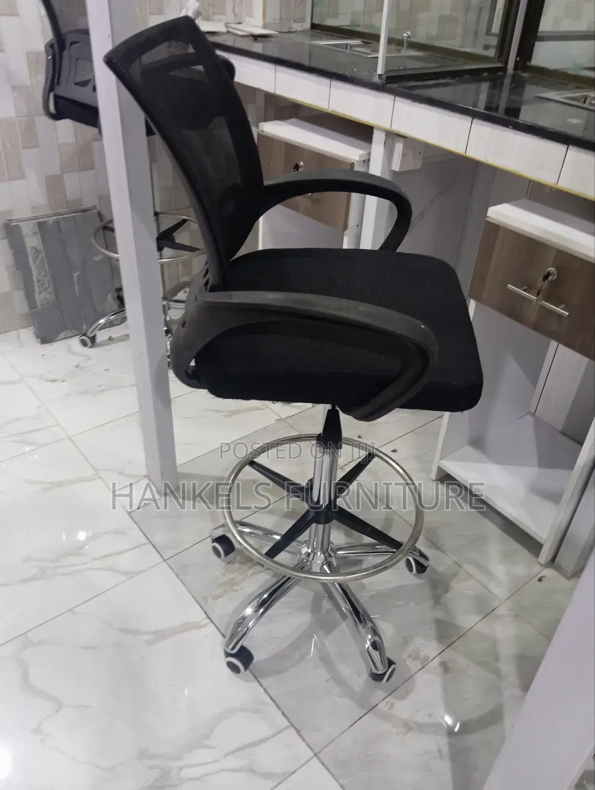 Mesh Swivel Stool