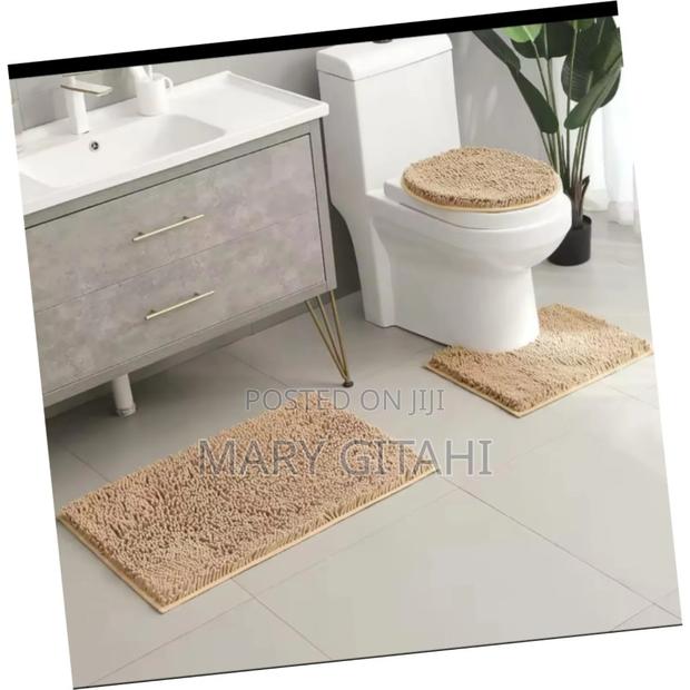 *Fluffy 3 in 1 High Quality Toilet Mats-*