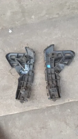 Harrier Zsu60 Bumper Bracket