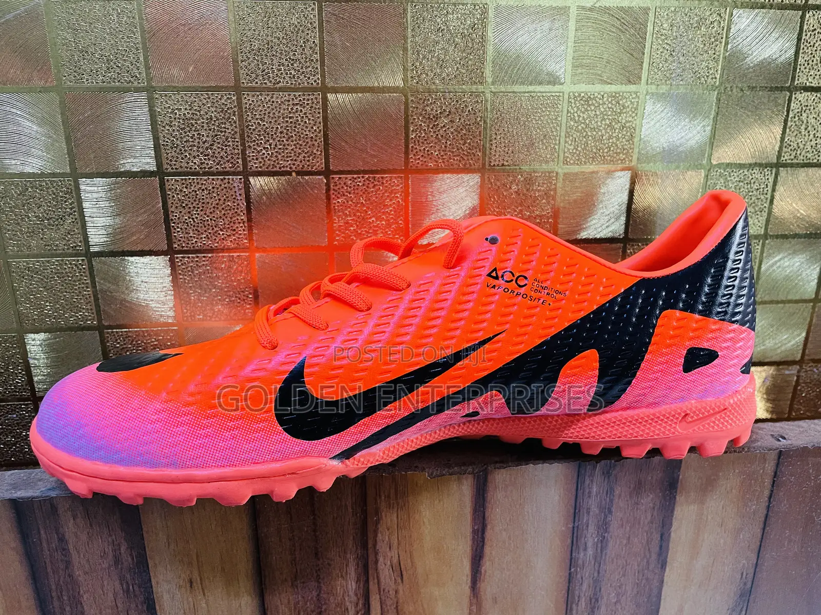 Orange Nike Air Zoom Football/Rugby Trainers 40-45