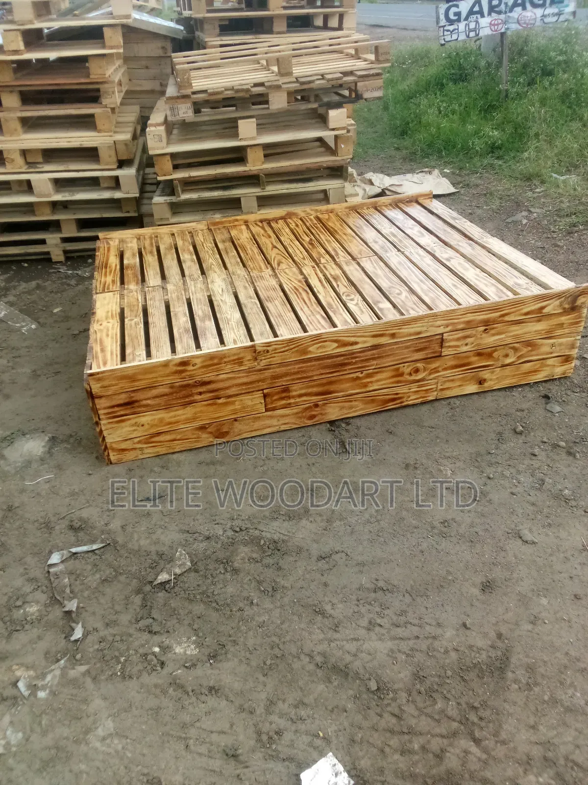 5x6 Rustic Bed