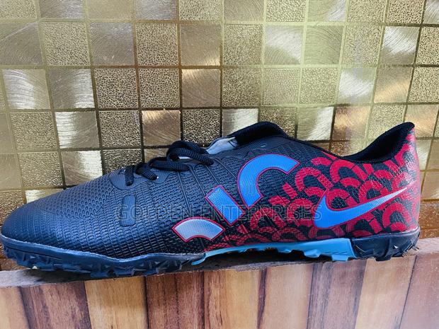 Black Nike Rugby Trainers 40-45 - thumbnail 3