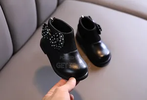 Girl's Boots (Small Fitting Go For The Next Size)
Size: 21_