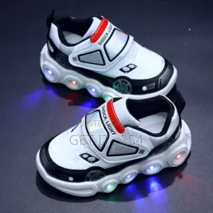 Kid's Led Shoes Size 26,27
White