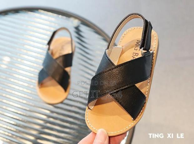 Kids Open Shoes 
Size 21, 22,29
Black - main view