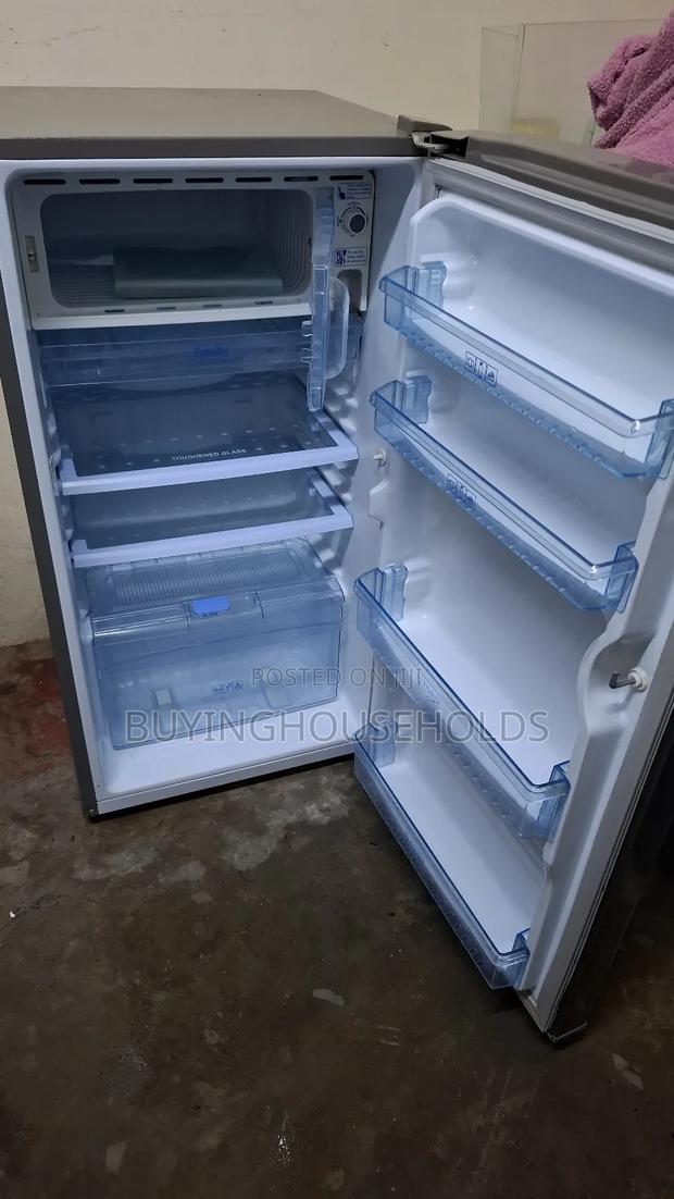 Von 190L Fridge - thumbnail 4