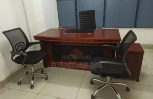 Office Table: Modish Executive Office Table 1.6M