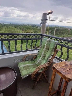 2 Bedroom Airbnb Nakuru With Lake and Park View