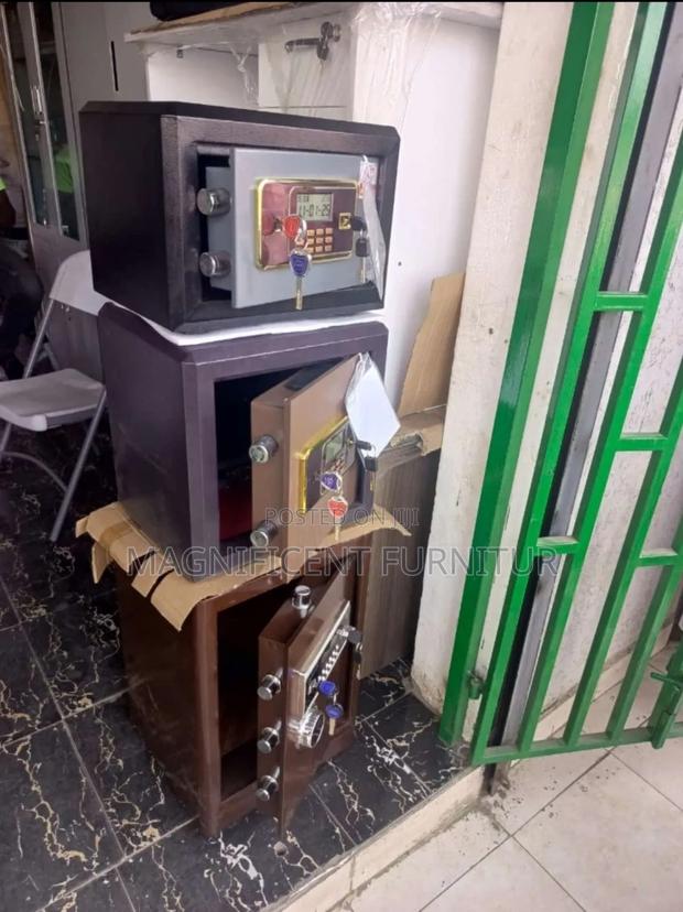 Safe Boxes F99 70kgs - thumbnail 2