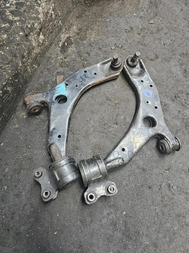 Arm Nissan Lafesta And Premacy