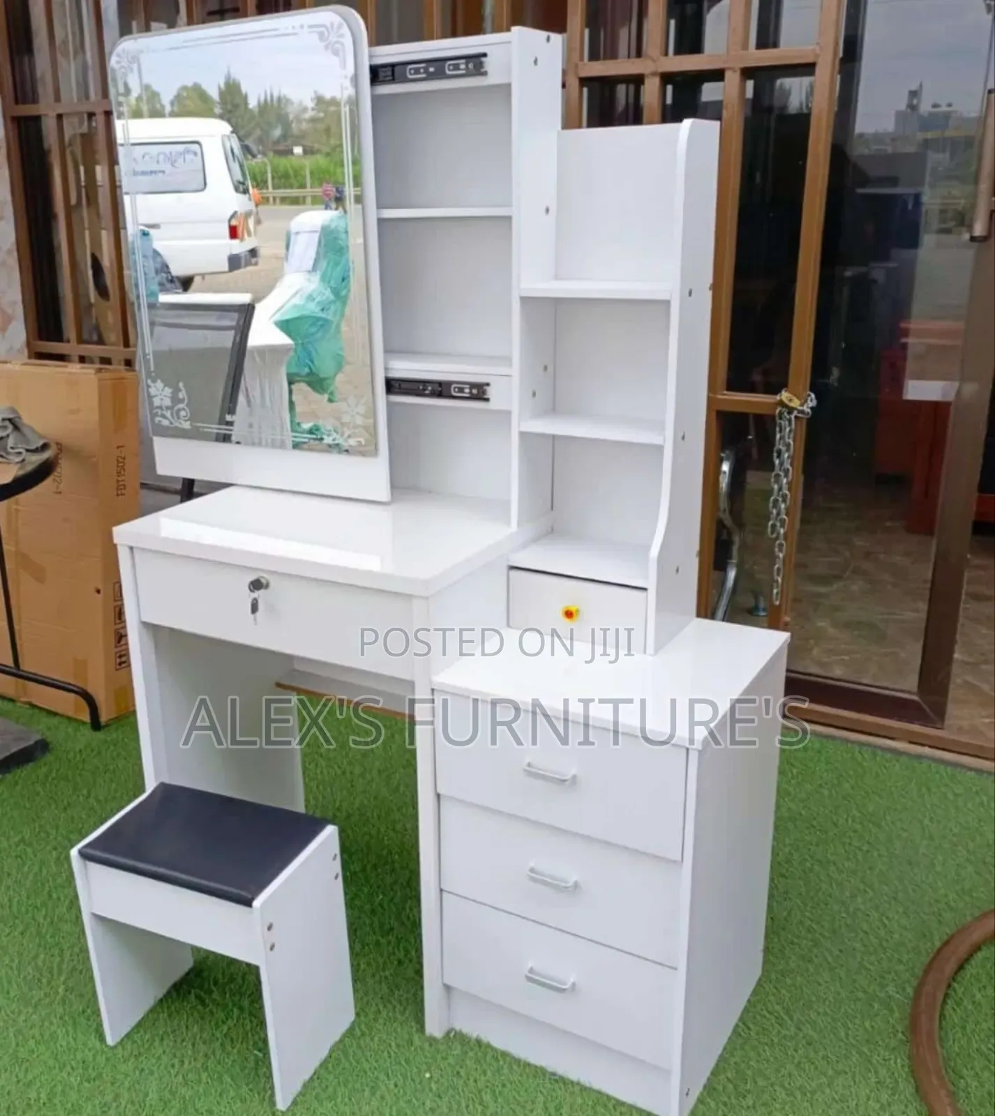 Smart White Dressing Table