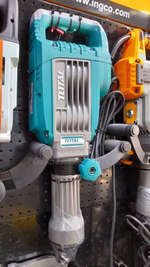 Total Demolisher Breaker 1700W