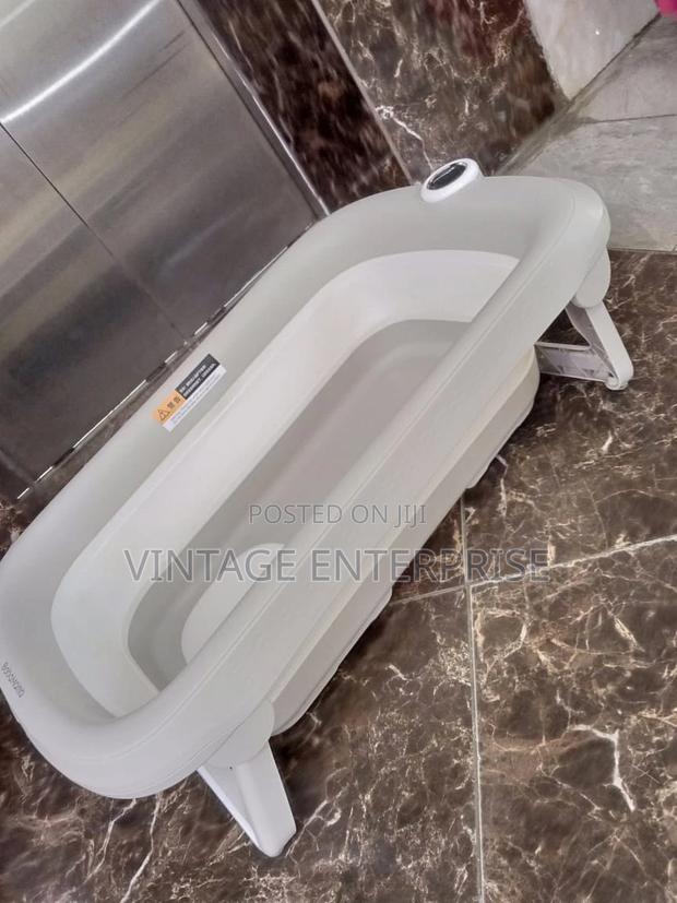 Kids Foldable Bathtub - main view