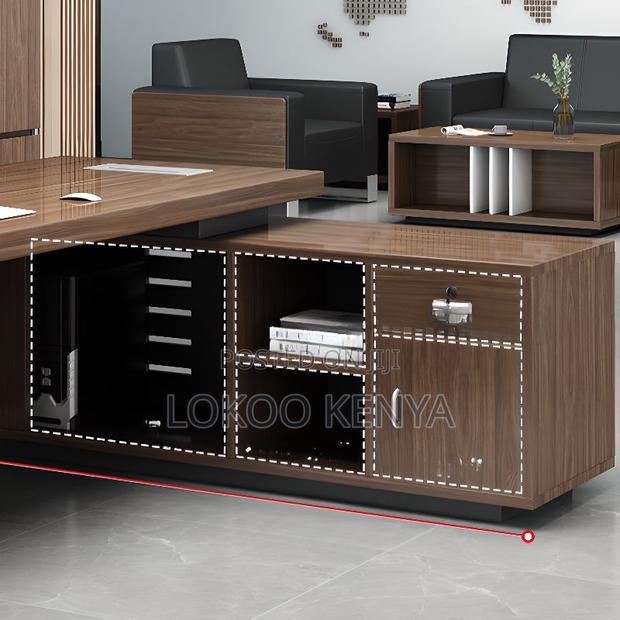 Office Desk: Luxury 1.8 Meter Executive Office Desk - thumbnail 3