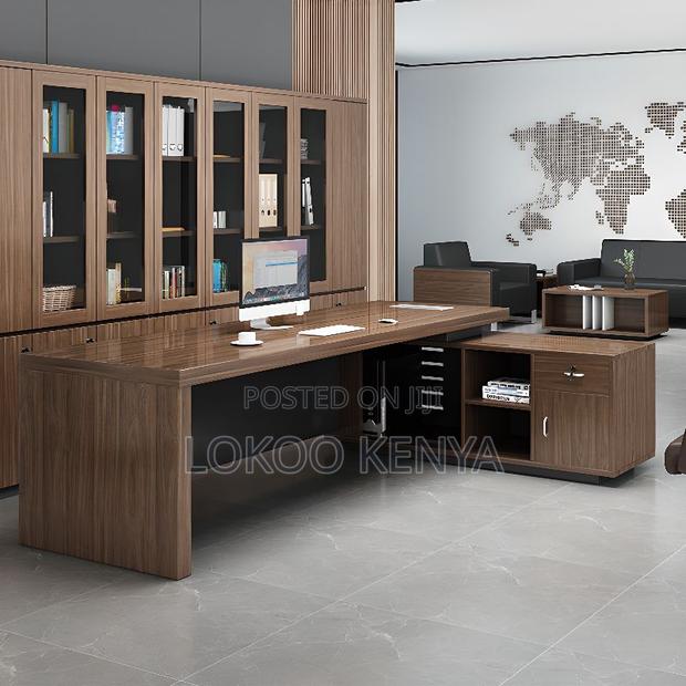 Office Desk: Luxury 1.8 Meter Executive Office Desk - thumbnail 4