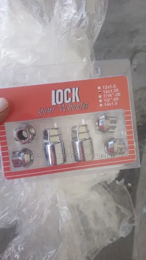 Nissan Cars Standard Size Lock Nuts for All Rims