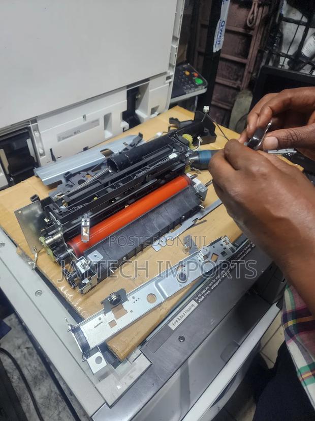 Profitable Konica Minolta Bizhub C284e - main view