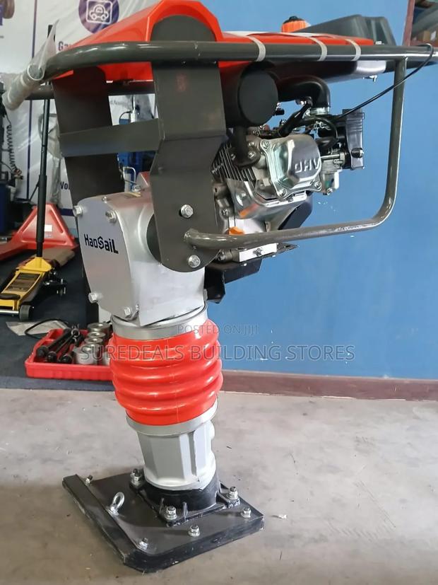 Gasoline Tamping Rammer Compactor/Kangaroo Compactor - thumbnail 4