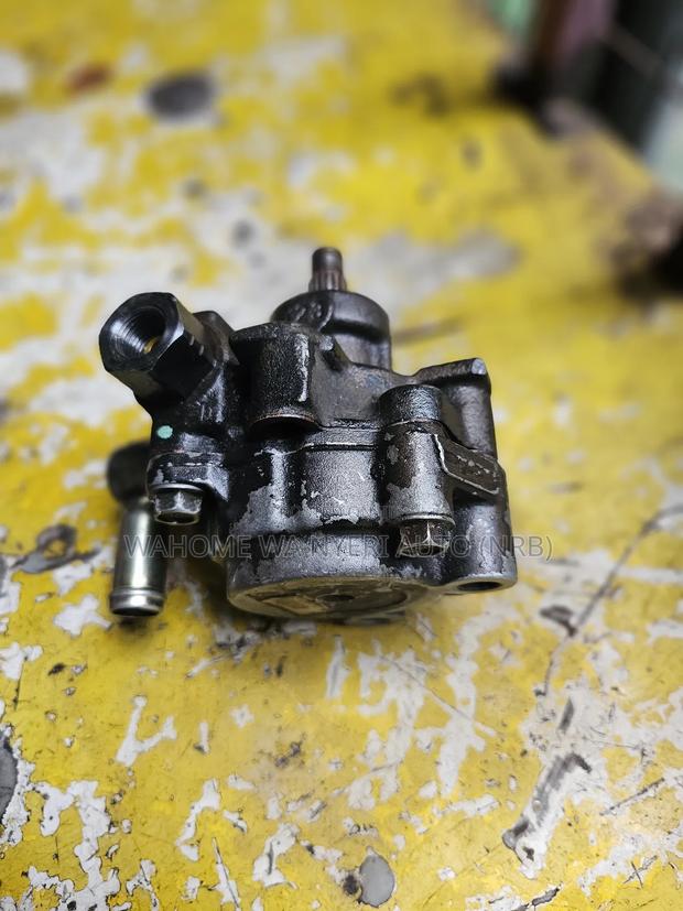 Power Seering Pump for 5l - thumbnail 2