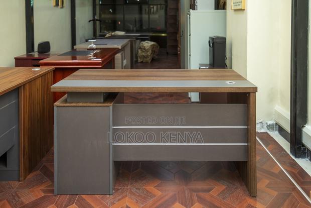 Office Desk: 1.4 Meter Executive Brown Office Desk - thumbnail 4