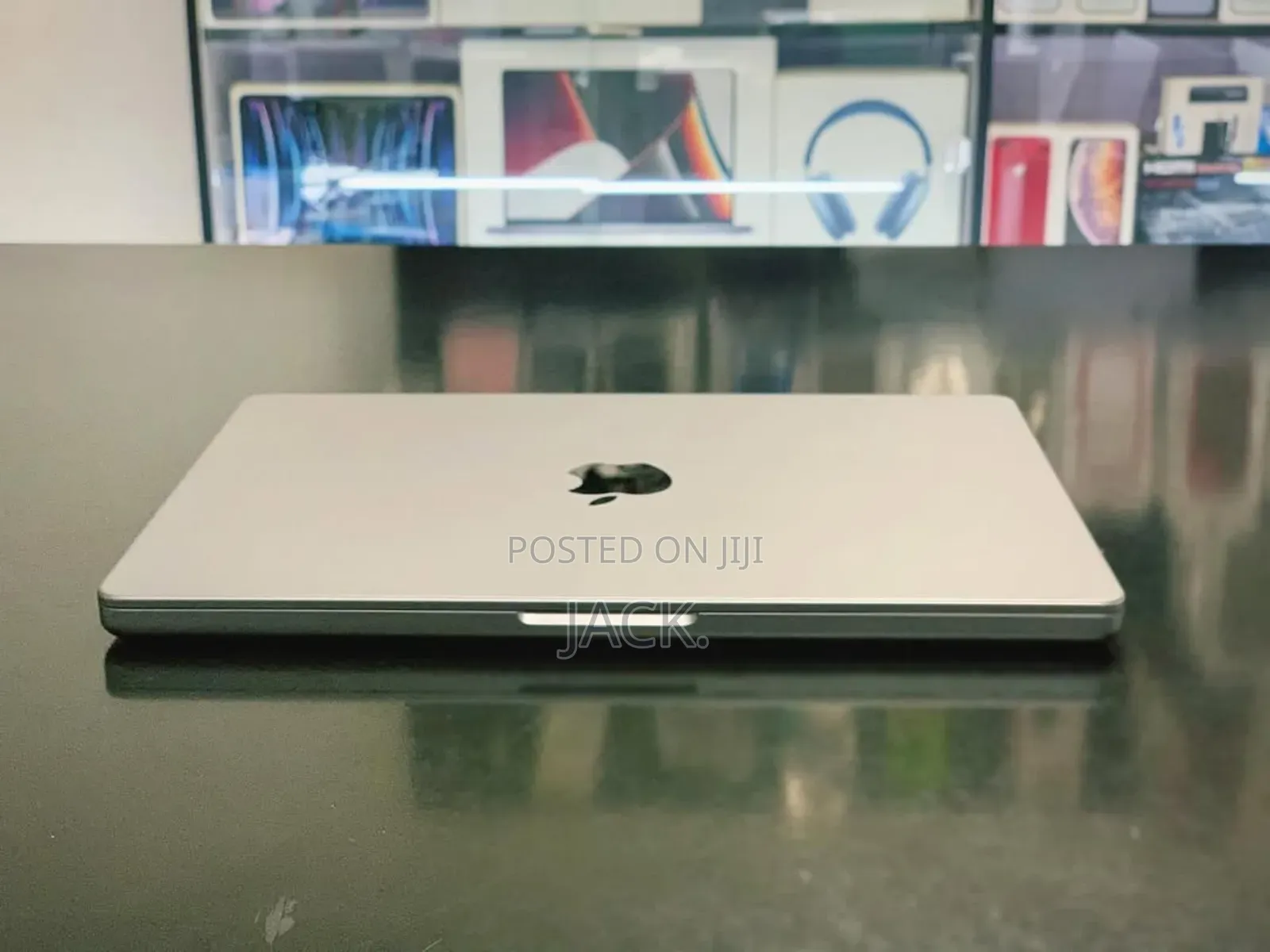 Laptop Apple MacBook Pro 2023 M2 Pro 14-Inch 16GB Apple M2 SSD 512GB