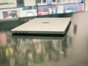 Laptop Apple MacBook Pro 2023 M2 Pro 14-Inch 16GB Apple M2 SSD 512GB