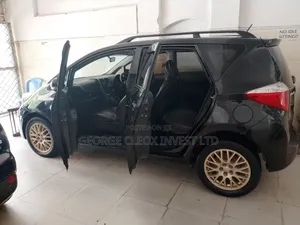 Toyota Ractis 2014 Black