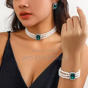 Elegant Set Of Jewelry