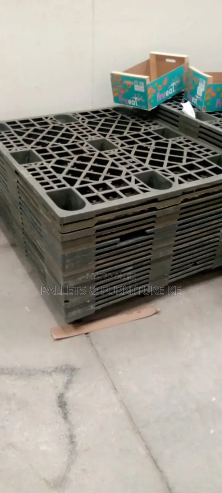 Nestable Heavy Duty Plastic Pallet