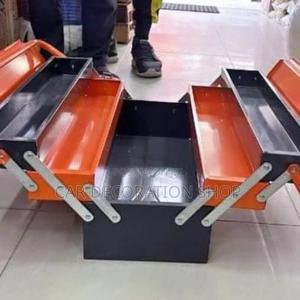 Empty.Metallic Portable Tool Box - thumbnail 2