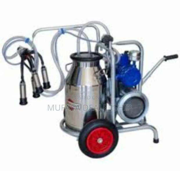 Portable Milking Machine - main view
