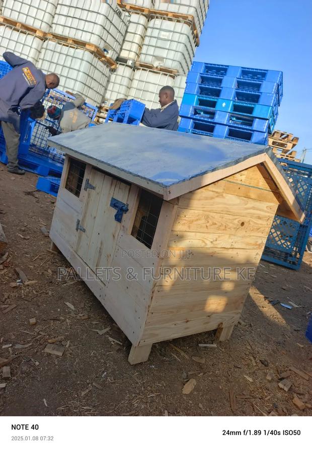 The Pallet Bark Box - main view