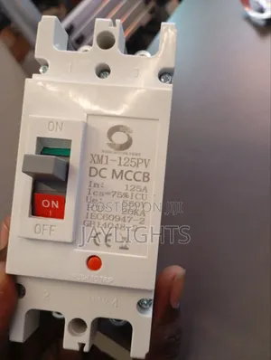 McCb Dc Breaker Low-Voltage 550v 1000v 125a McCb