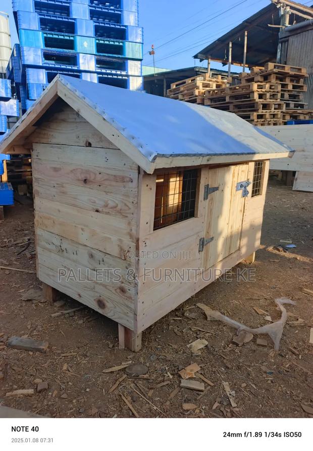 Wooden Dog Depot - main view