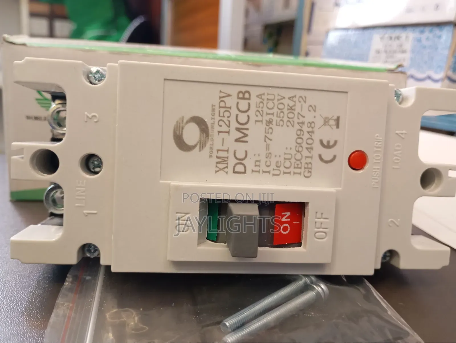 DC TPN McCb DC 550V Solar Molded Case Circuit Breaker 125A