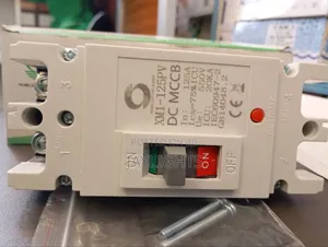 DC TPN McCb DC 550V Solar Molded Case Circuit Breaker 125A