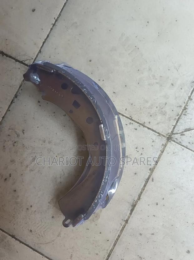 Brake Lining for Toyota Hiace 7L - thumbnail 2