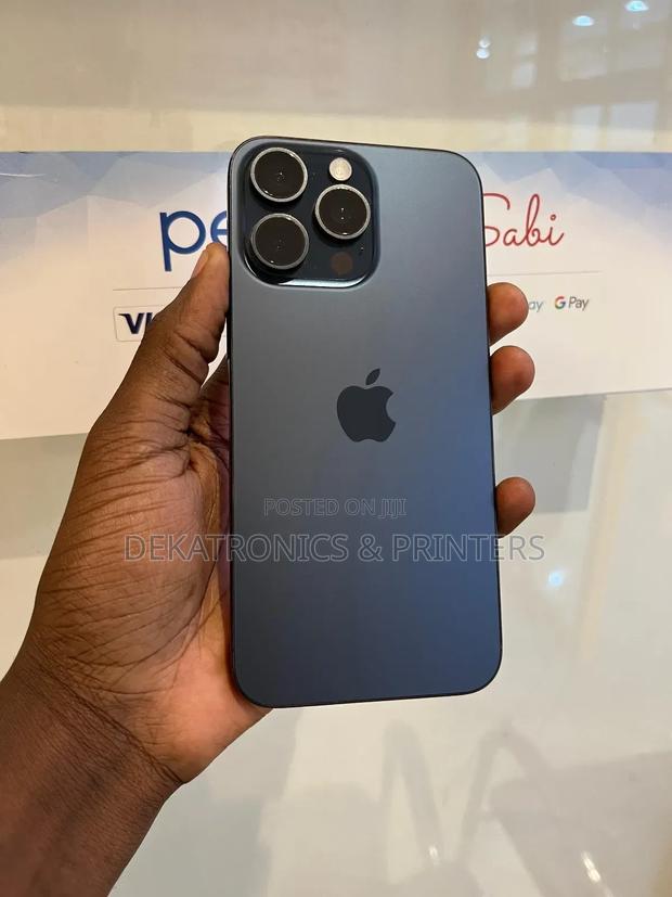 Apple iPhone 15 Pro Max 256 GB Blue - thumbnail 3