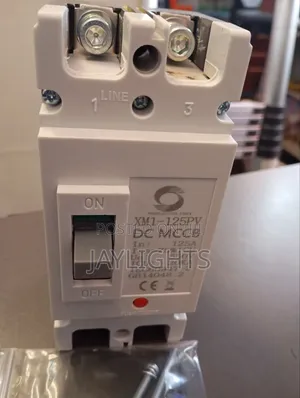 DC McCb -2p 125A 55 0V 35ka McCb Molded Case Circuit Breaker